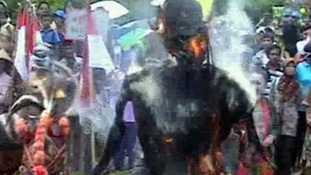Tolak Bala, Warga Bakar Ogoh-ogoh
