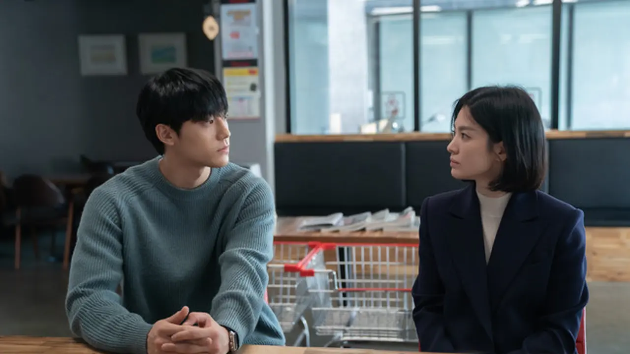 Song Hye Kyo dalam serial The Glory. (Foto: Graphyoda/Netflix)