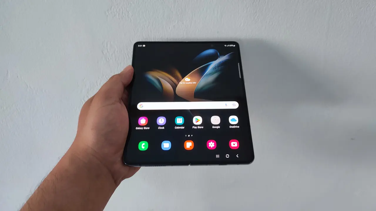 Samsung Galaxy Z Fold4 5G (Liputan6.com/Giovani Dio Prasasti)