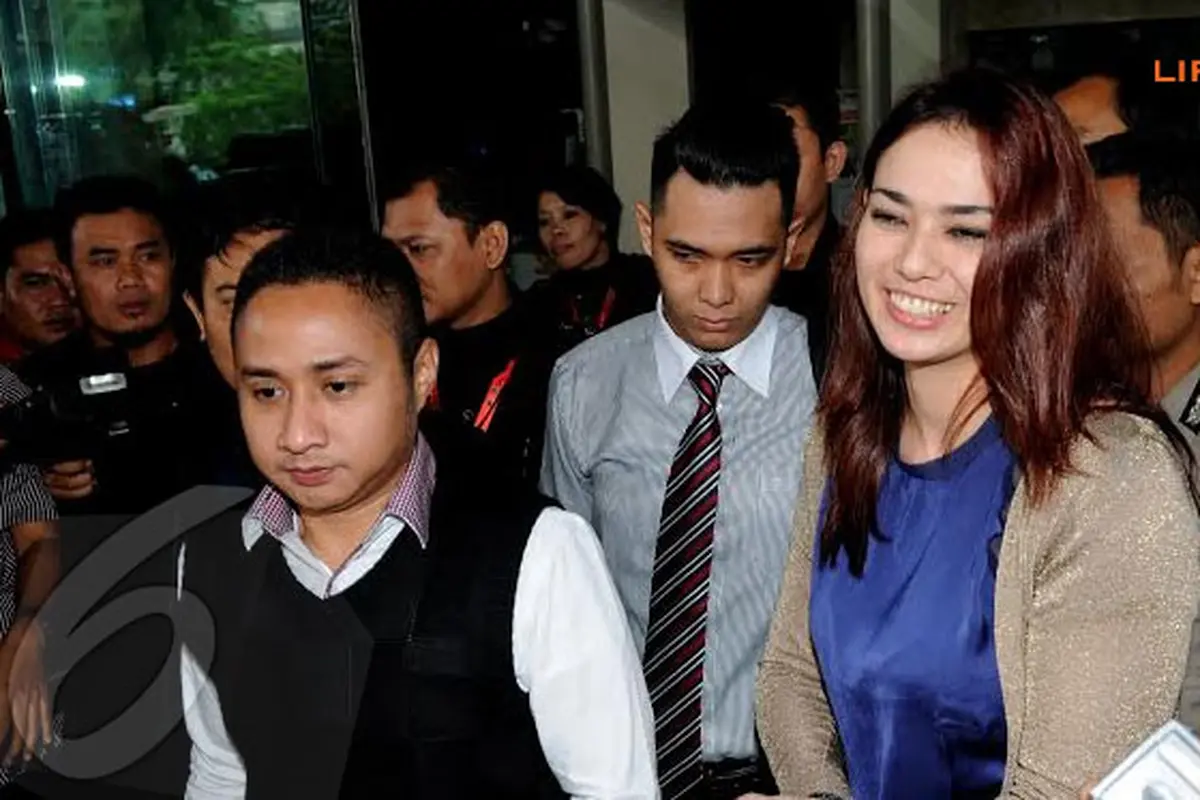 Tak tercium Media, Catherine Wilson Cerai di Jawa Timur