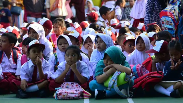 Hari Pertama Masuk Sekolah