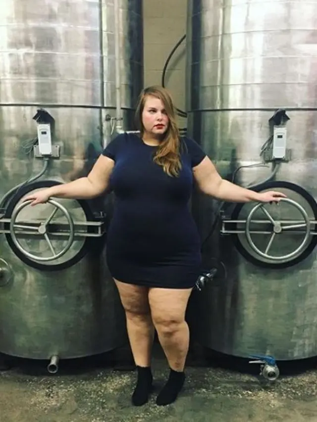 [Bintang] Cewek Gendut Punya Pacar Keren, Salahnya di Mana?