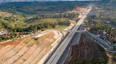 Pembangunan Jalan Tol Cileunyi-Sumedang-Dawuan (Cisumdawu) sepanjang 60,47 kilometer (km). Dok Kementerian PUPR
