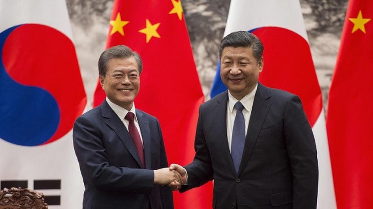 Xi Jinping dan Moon Jae-in