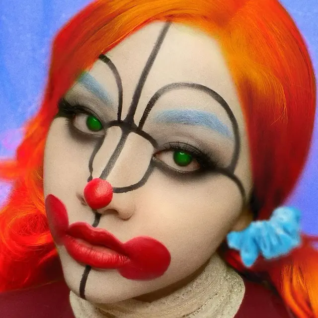 Potret Transformasi Make Up Naja Dewi