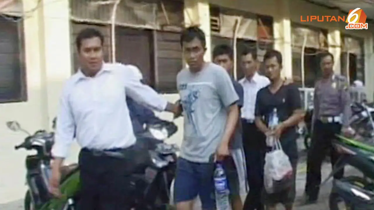 tersangka-fpi130723a.jpg