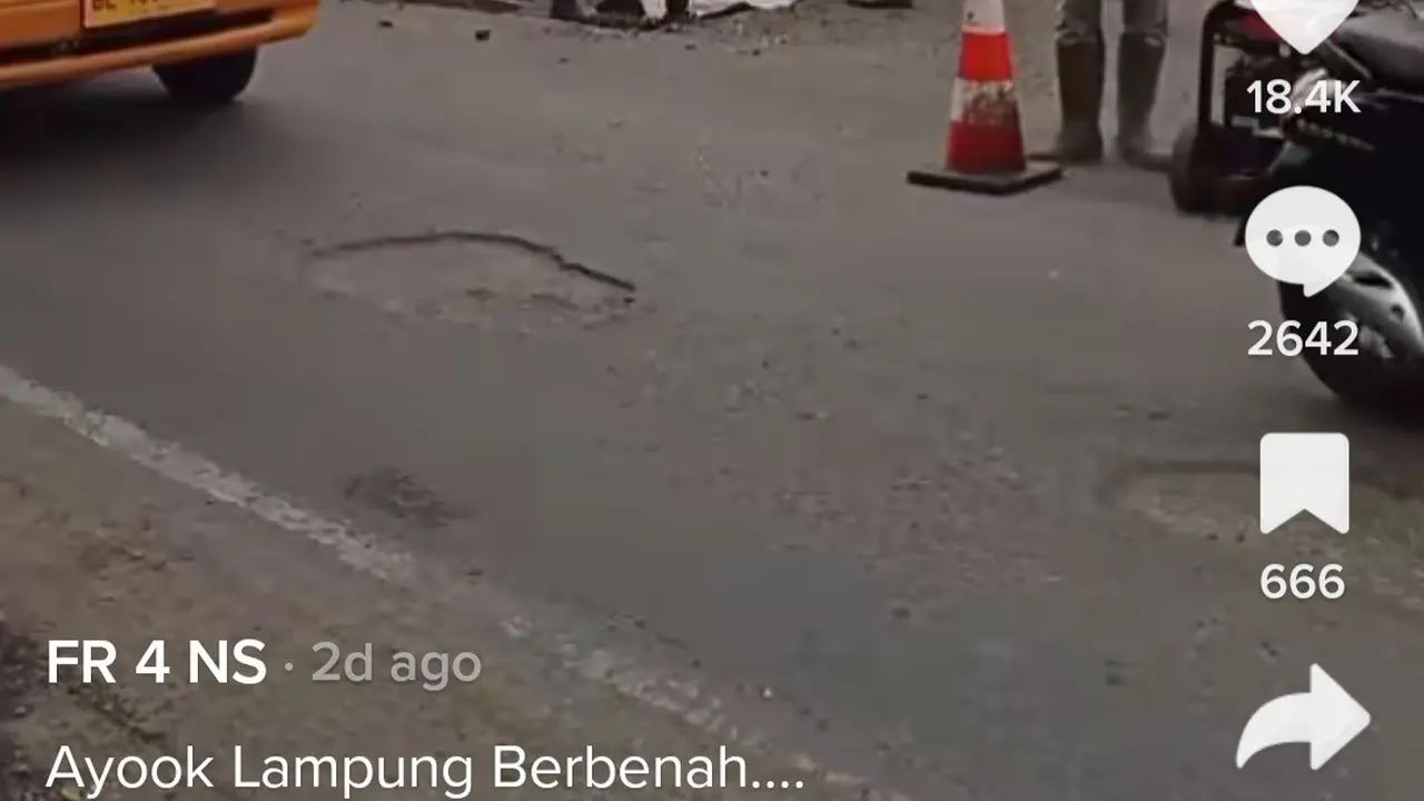 Warganet mengaku efek kritikan Tiktoker awbimax alias Bima, jalanan di Lampung mulai diperbaiki