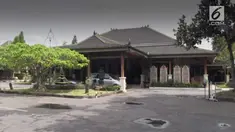 Tarif hotel yang mahal pun tak jadi soal, seperti kamar salah satu hotel di kota solo yang harganya mencapai 15 juta permalam