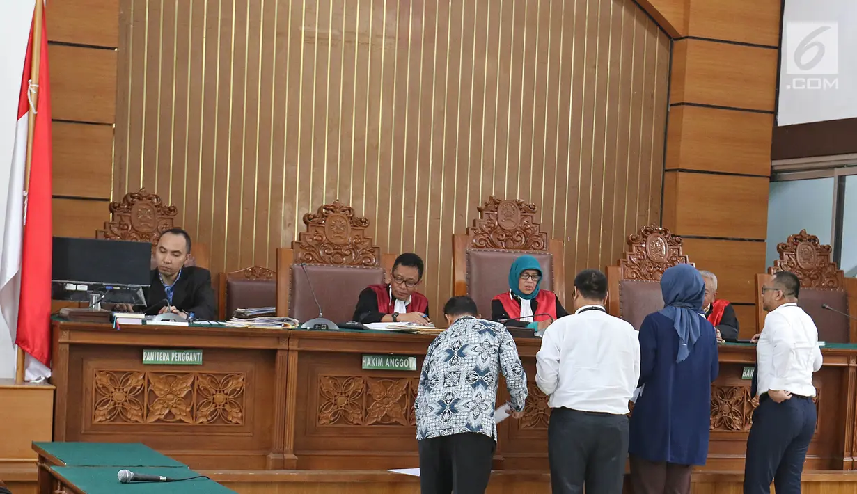 Suasana sidang perdata  Kivlan Zen terhadap Jaksa Agung dan Wiranto di Pengadilan Negeri Jakarta Selatan, Selasa (1/10/2019). Sidang perdata Kivlan Zen terhadap Jaksa Agung dan Wiranto dilanjutkan pada tanggal 9/10/2019 hari Rabu dengan agenda mediasi. (Liputan6.com/Herman Zakharia)