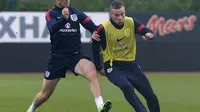Ditolak 10.000 Suporter Inggris, Cleverley Dibela Hodgson
