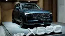 Gaikindo dan industri otomotif Indonesia terus berupaya mencapai zero emission dengan menghadirkan model-model kendaraan baru yang ramah lingkungan. Tampak dalam foto, Volvo XC90 yang dipamerkan dalam ajang Gaikindo Indonesia International Auto Show (GIIAS) ke-32 di Indonesia Convention Exhibition (ICE), Tangerang, Banten, 23 Juli 2025. (Yasuyoshi CHIBA/AFP)