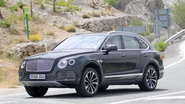 Bentley Bentayga PHEV