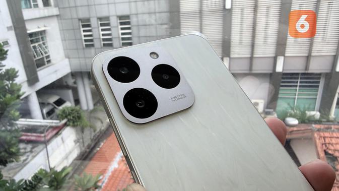 Cangkang kamera Realme 15T. Liputa...                    </div>

                    <div class=