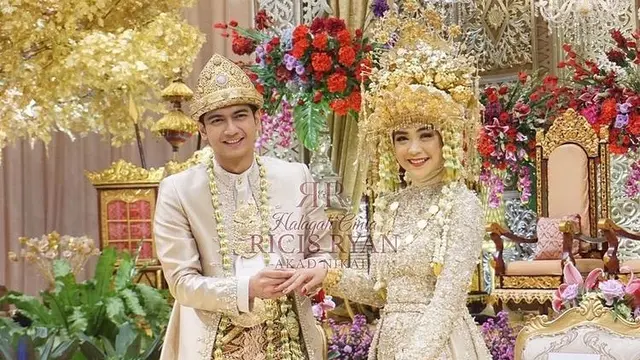 6 Momen Pernikahan Ria Ricis dan Teuku Ryan, Kental Sentuhan Adat Palembang