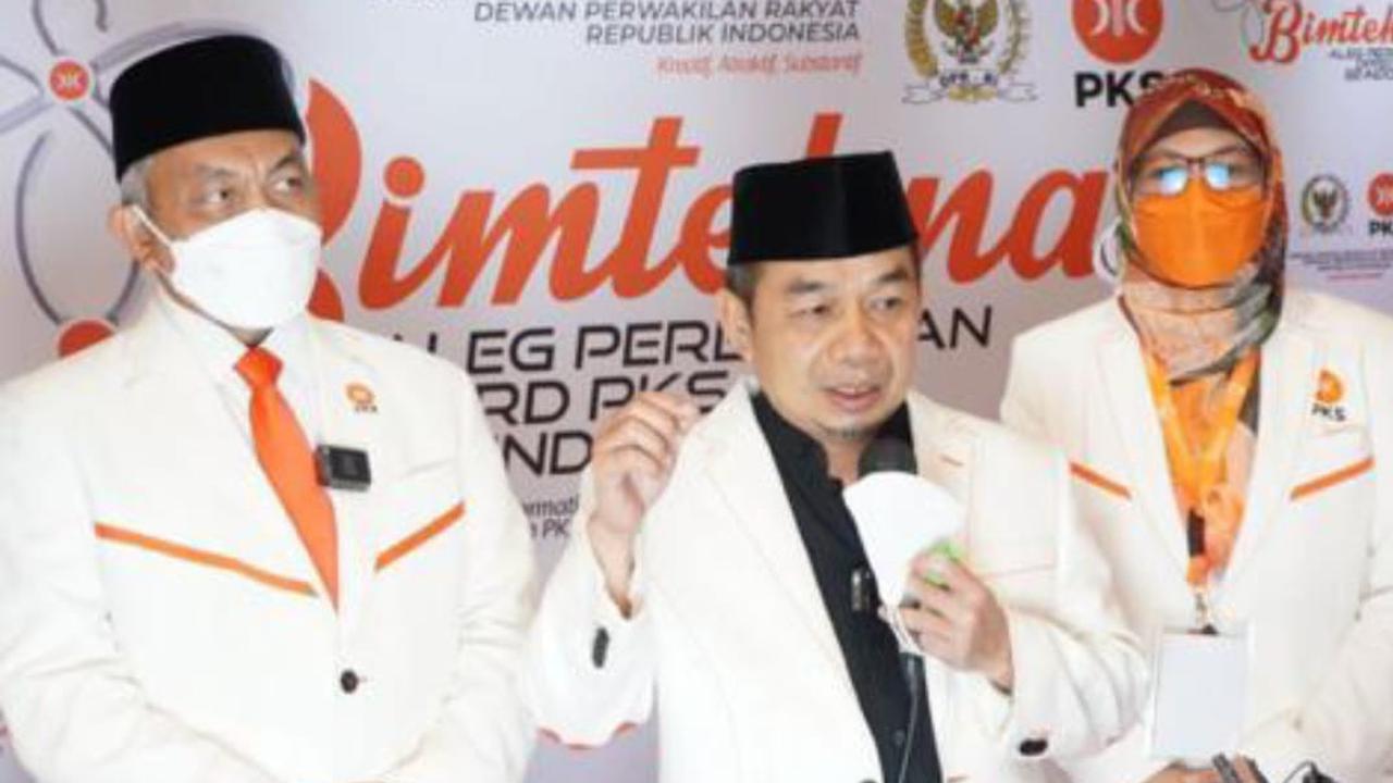 Presiden PKS Ahmad Syaikhu dan Ketua Fraksi PKS DPR Jazuli Juwaini.