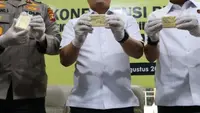 Anggota DPRD Sintang Tepergok Bawa 3 Keping Emas Ilegal