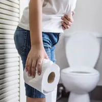 Duduk terlalu lama di toilet lebih dari 10 menit dapat memicu berbagai masalah kesehatan yang sering tidak kita sadari. [Dok/freepik.com/jcomp]