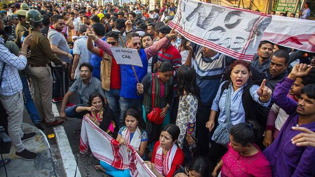 Masyarakat India mengadakan demonstrasi terkait sahnya RUU yang dinilai anti-muslim.