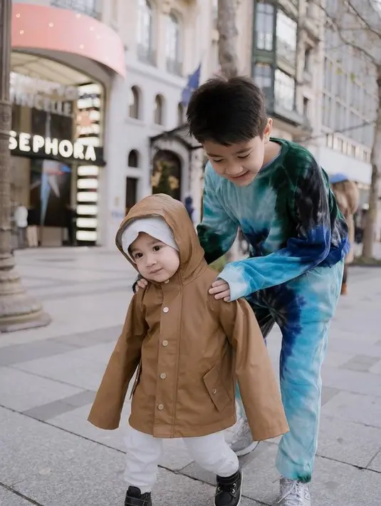 <p>Lihat saja anak yang akrab disapa Cipung ini tampak menggemaskan. Tak heran jika netizen banyak yang mengidolakan Cipung. [Foto: instagram.com/raffinagita1717]</p>