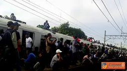 Ganggu KRL Bogor - Jakarta Selepas Hujan