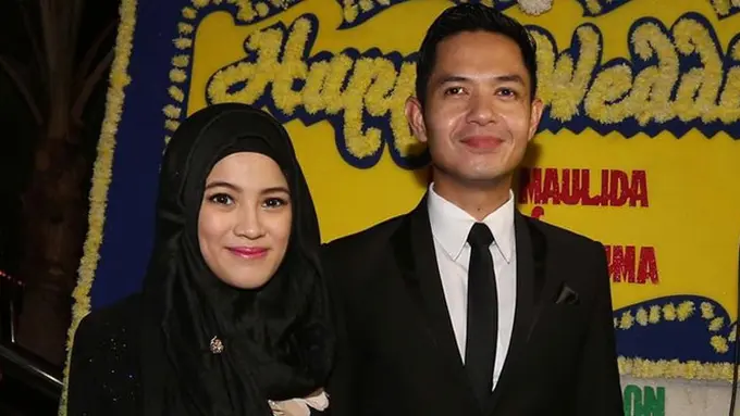 Alyssa Soebandono dan Dude Harlino