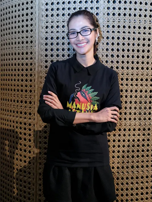 Menurut Maudy yang terpenting dari pagelaran teaterikal puisi ini adalah ketahanan fisik dan konsentrasi yang baik. Lantaran itu Maudy mengakui banyak mengkonsumsi makanan saat berlatih. (Adrian Putra/Bintang.com)