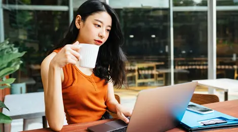 Onasi ogli bilan jinsiy aloqada