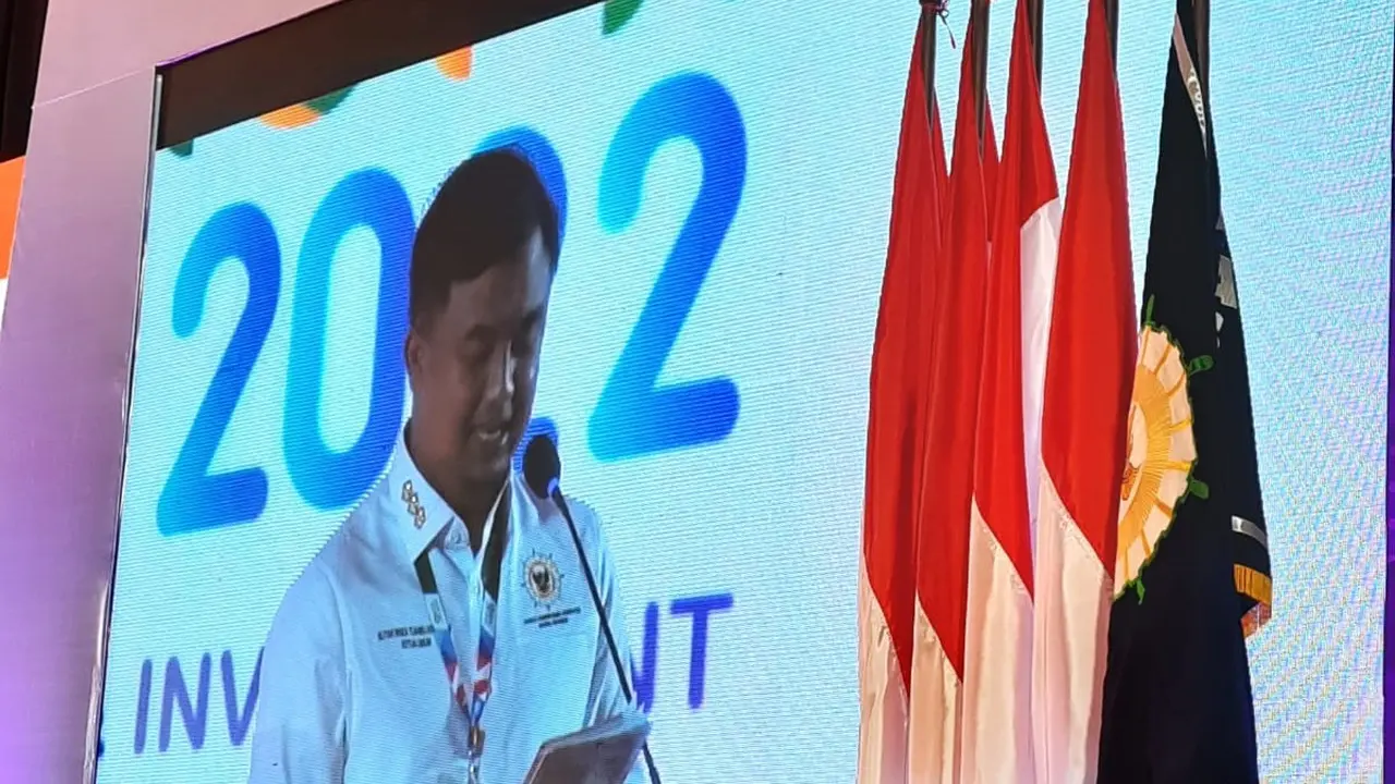Ketua Umum Asosiasi Pemerintah Kabupaten Seluruh Indonesia (Apkasi) Sutan Riska Tuanku Kerajaan