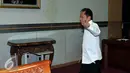 Kepala Badan Intelejen Nasional (BIN) Sutiyoso usai mengikuti rapat kerja dengan Komisi I DPR RI di Kompleks Parlemen, Jakarta, Senin (28/92015). Rapat membahas isu-isu teraktual yang berhubungan dengan intelejen Indonesia. (Liputan6.com/Johan Tallo)