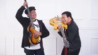 Fantasy merupakan duo grup asal Malang yang beranggotakan Gangga Mascoditos dan Deva Deffa Gustiawan.