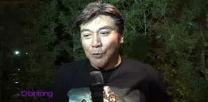 Aktor laga senior Willy Dozan sangat bangga saat film yang ia perankan Comic 8: Casino Kings Part 2 ditonton oleh Gubernur DKI Jakarta, Basuki Tjahaja Purnama.