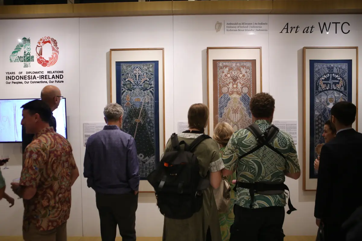 Pameran Irish Legends Through Indonesian Eyes