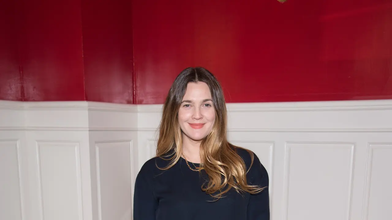 [Bintang] Sudah Moveon, Drew Barrymore Gandeng Chris Miller Usai Pasca Perceraian
