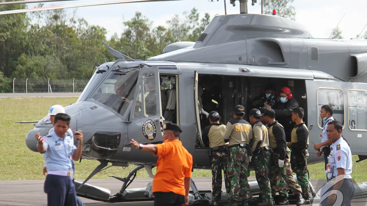 Pendaratan 2 Jenazah AirAsia di Pangkalan Bun