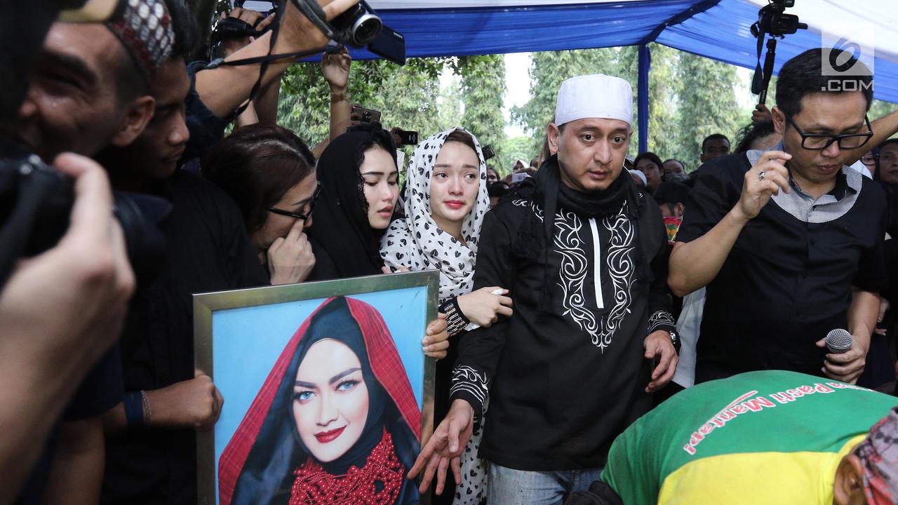 Julia Perez Meninggal