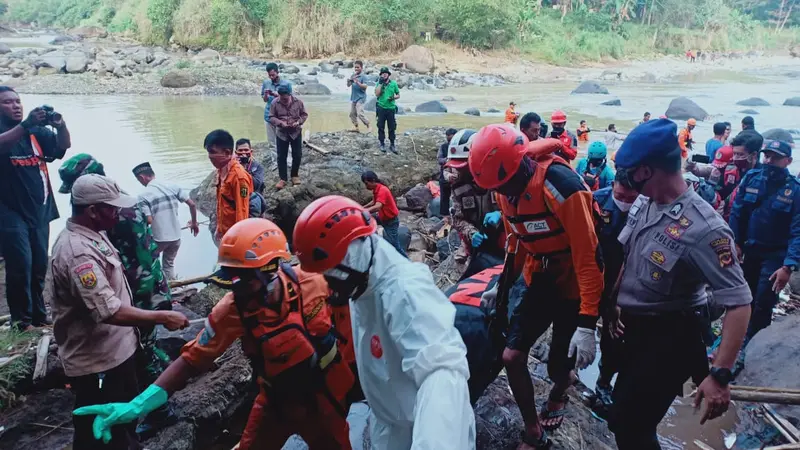 Santri di Cicurug ditemukan meninggal di Sungai Cibeber (Achmad Sudarno/Liputan6.com)