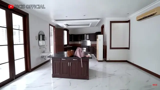 Pindah Dua Kali, Ini 7 Potret Rumah Baru Ria Ricis dan Teuku Ryan yang Mewah