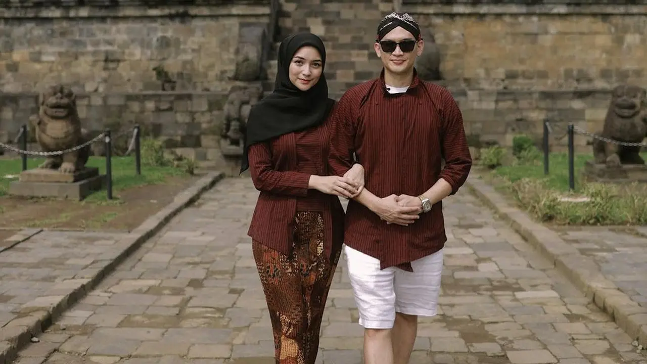 Potret Terbaru Citra Kirana yang Tetap Mesra Bareng Rezky Aditya