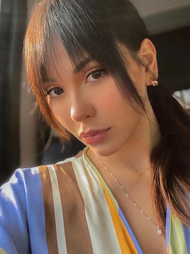 Ubah Gaya Rambut, Ini 6 Potret Alyssa Daguise Tampil Berponi yang Bikin Pangling