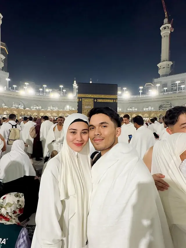 Potret Mesra Aaliyah Massaid dan Thariq Halilintar. (instagram/aaliyah.massaid/thariqhalilintar)