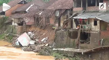 Status tanggap darurat bencana ditetapkan pemda Tasikmalaya Jawa Barat, setelah wilayahnya diterjang banjir dan longsor hari Selasa (6/11).