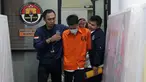 Petugas DirTipidsiber Bareskrim Polri menggiring satu tersangka peretasan situs Kemendagri jelang rilis di Mabes Polri, Jakarta, Jumat (27/9/2019). DirTipidsiber Bareskrim Polri mengungkap dan menangkap tersangka peretasan situs Kemendagri. (Liputan6.com/Helmi Fithriansyah)