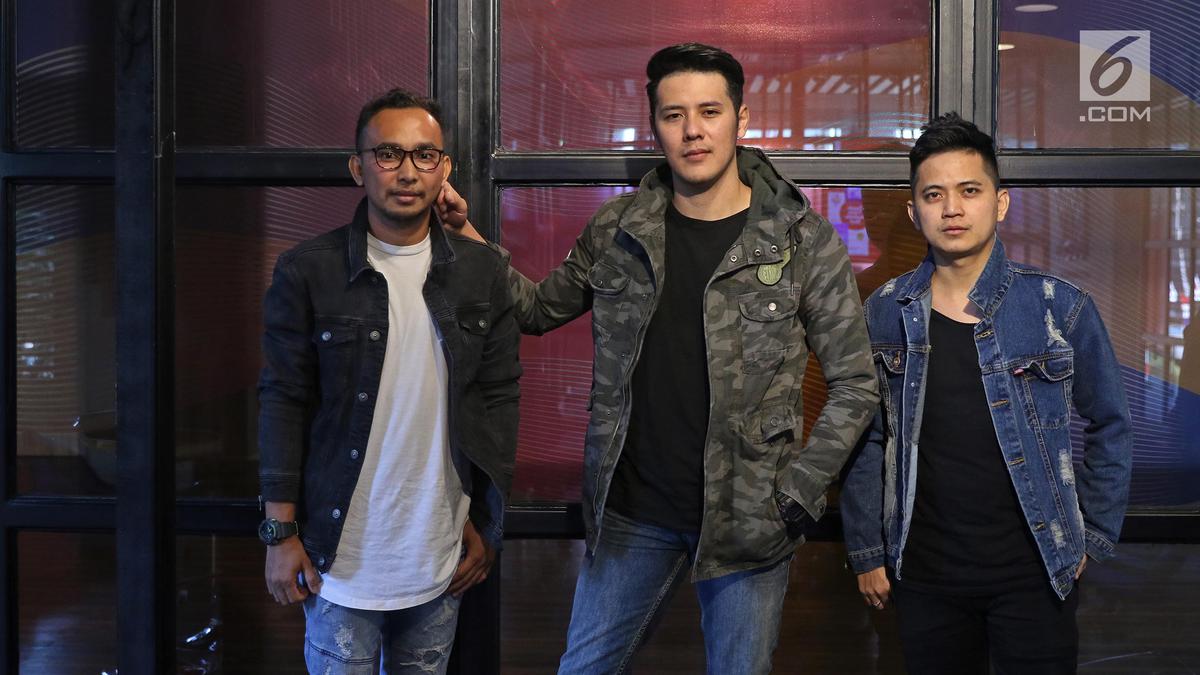 Lirik Lagu Masih Mencintainya Papinka