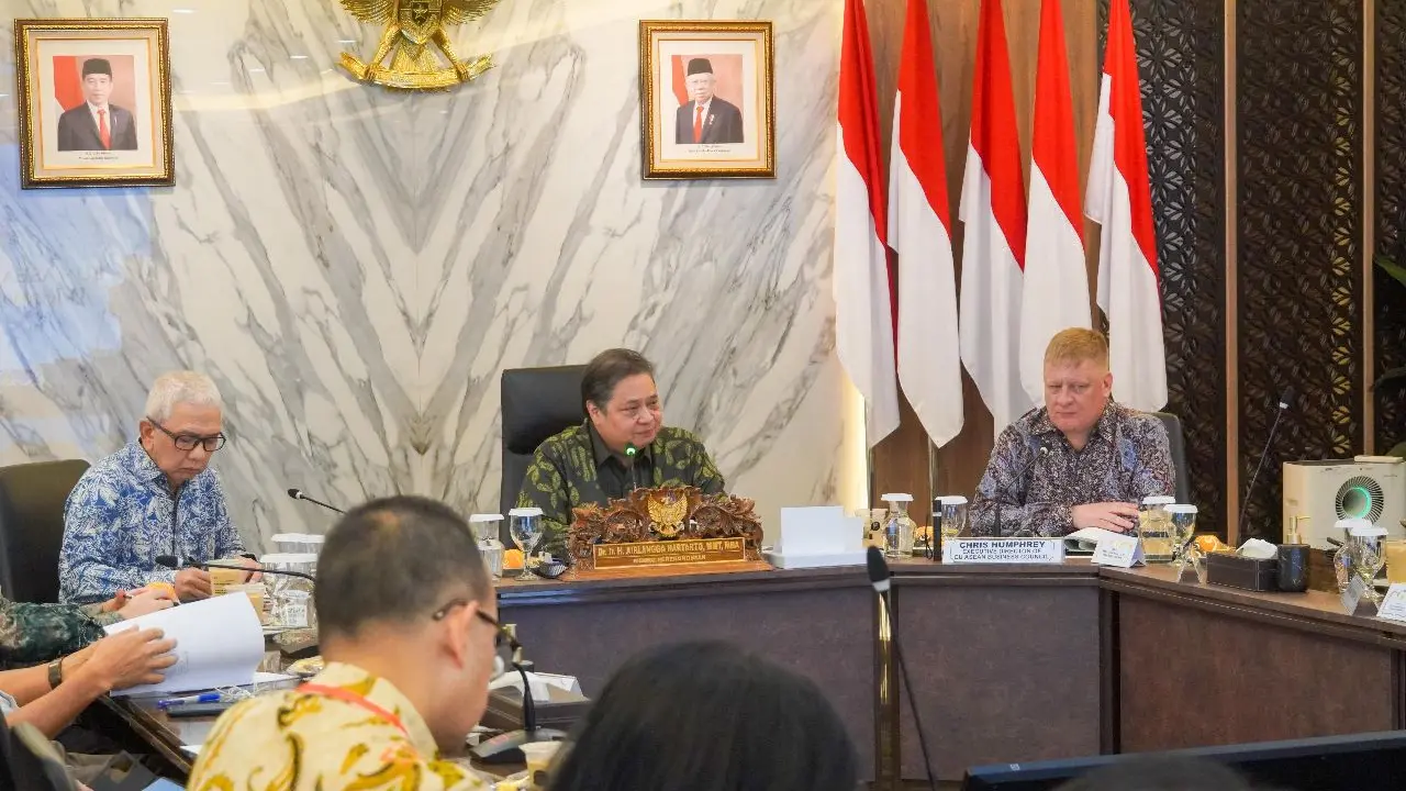 Pertemuan Delegasi EU-ASEAN Business Council (EU-ABC) dengan Menteri Koordinator Bidang Perekonomian Airlangga Hartarto pada Selasa (1/8/2023). (Dok Kemenko Perekonomian)