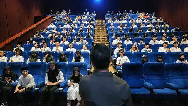 Komunitas PLatoon menggelar nonton bareng film Jumbo