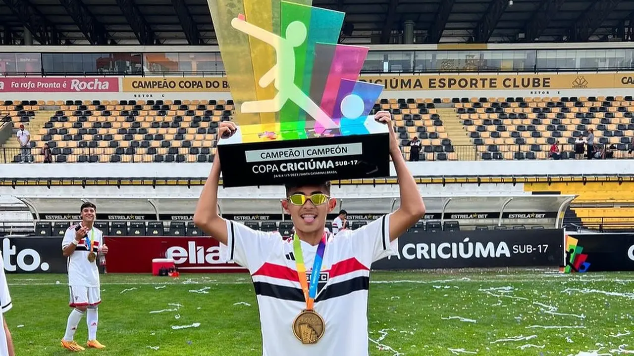 Welber Jardim bersama tim muda Sao Paulo