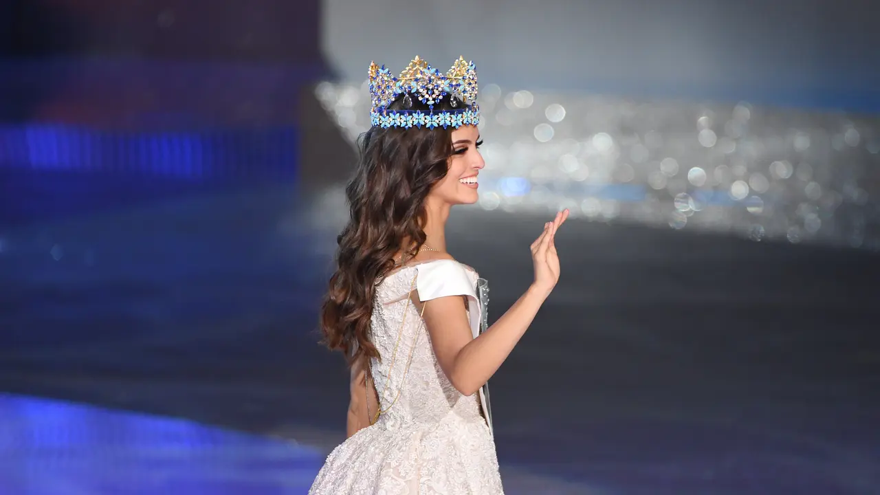 Senyum Semringah Miss Meksiko Raih Miss World 2018