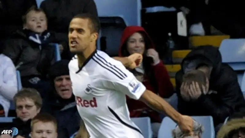 wayne-routledge-13824c.jpg