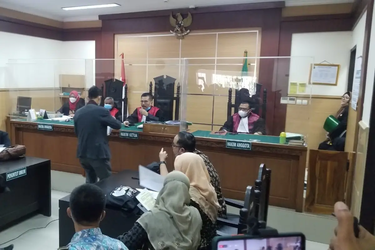 Persidangan ustaz Yusuf Mansur