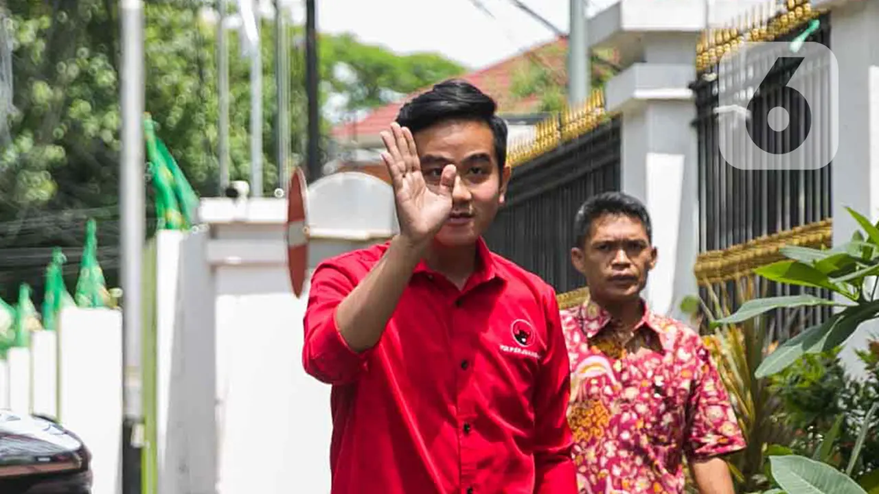 Gibran dan Achmad Purnomo Jalani Fit and Proper Test di DPP PDIP